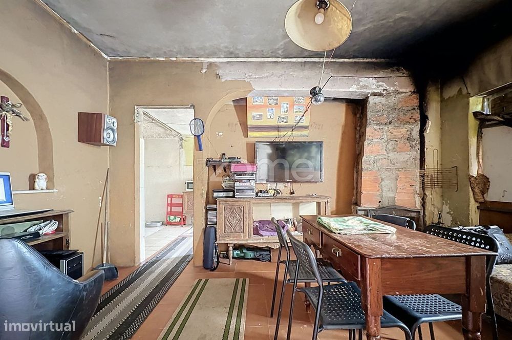 Moradia para Remodelar com Terreno em Tavarede, Figueira da Foz