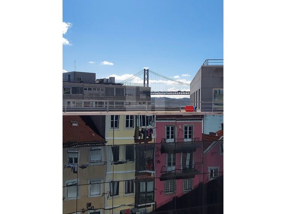 Prédio Devoluto - Calçada Da Pampulha, Lisboa