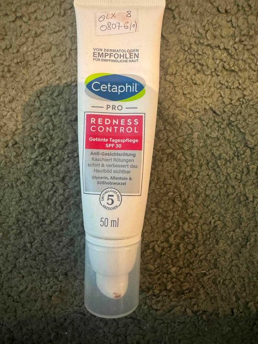 Cetaphil Pro Redness Control BB, krem nawilżający na dzień z tintem SPF30 50ml 08076(1)