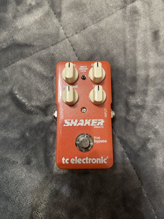 Diversos pedais de guitarra em bom estado