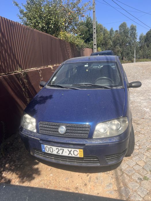 Vendo Fiat Punto - 2004 (Diesel)