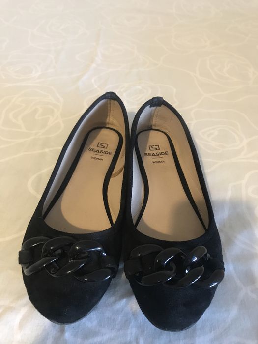 Sabrinas pretas, pouco uso