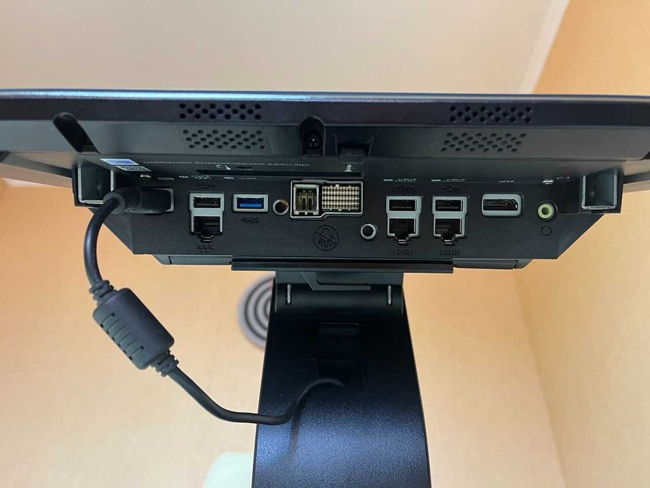 POS-терминал Toshiba 15" сенсорный моноблок