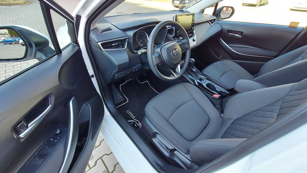 Toyota Corolla, Wynajem długoterminowy samochodów, wypożyczalnia aut