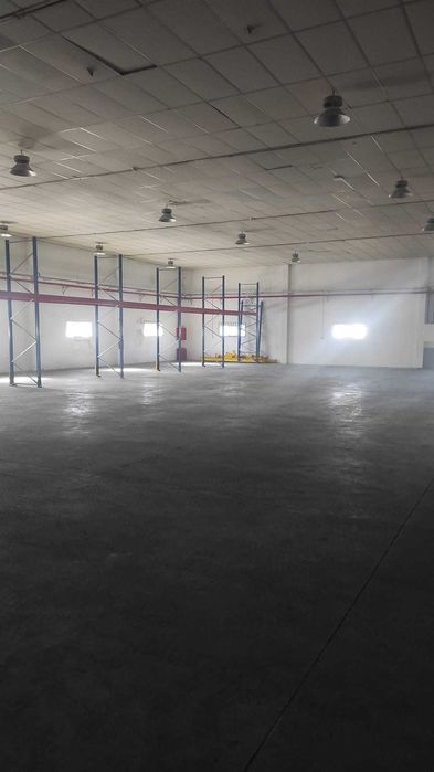 Pavilão Industrial com 1010m2 (outras opções disponíveis) em Celeirós, Braga