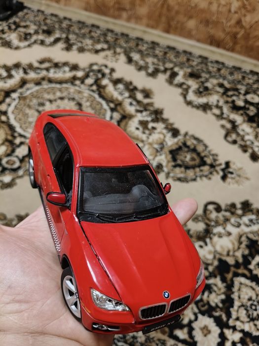 Іграшкова машинка BMW X6 (металева)