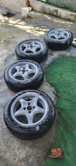 Conjunto de peneus e jantes opel corsa b