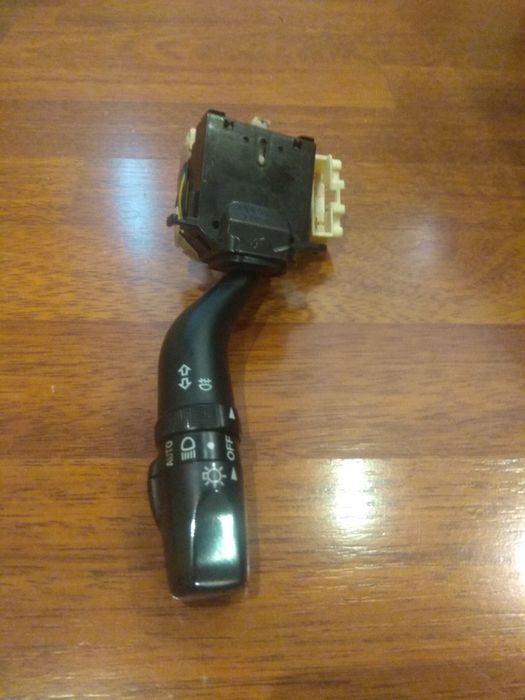 Перемикач для керування фарами Мазда 6gg