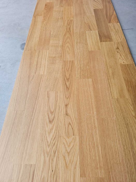 Deska dębowa lakierowana  2lamelowa 11x130x990 (30 m2)