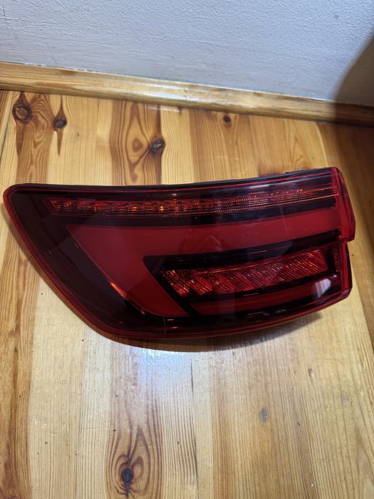 Audi a4 b9 lampy tył pływające led komplet matrix