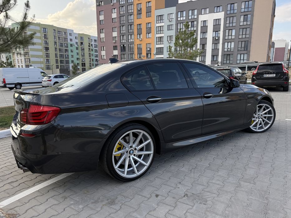 BMW 5 F10 3.0dX 2012 Максимальна комплектація М пакет