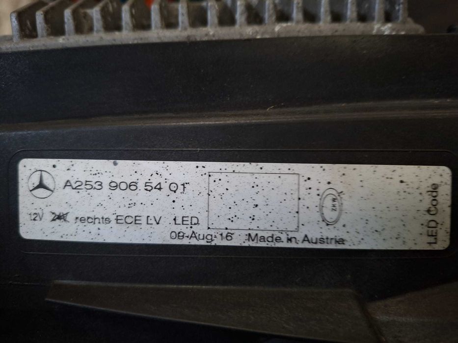 Faróis LED Mercedes