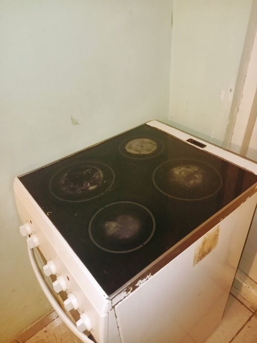 Рабочая Bosch электрическая плита стеклокерамика