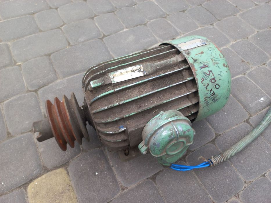 Продам електро двигун