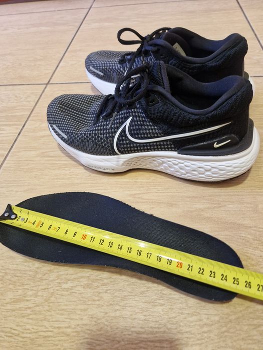 Женские беговые кроссовки Nike ZoomX Invincible Run Flyknit 2   р.39