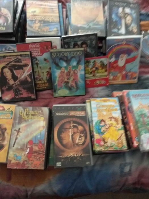 100 DVDs + 50 VHS