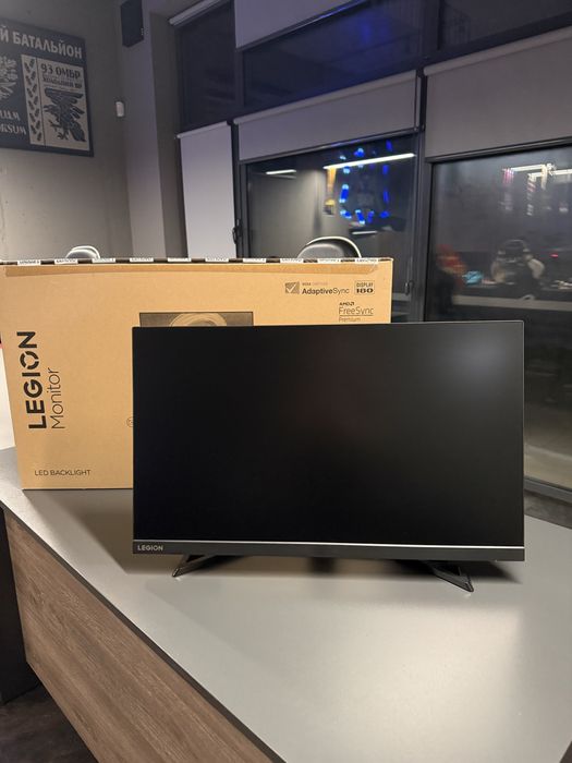 Монітор Lenovo R27q-30