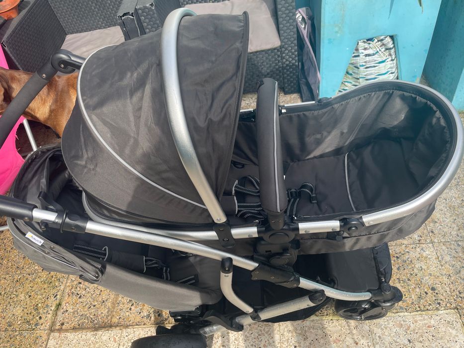 Carrinho de passeio duplo (ofereço o ovo da cybex mais adaptadores)