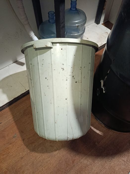 Стол бочка для улицы,кофейни,дачи.