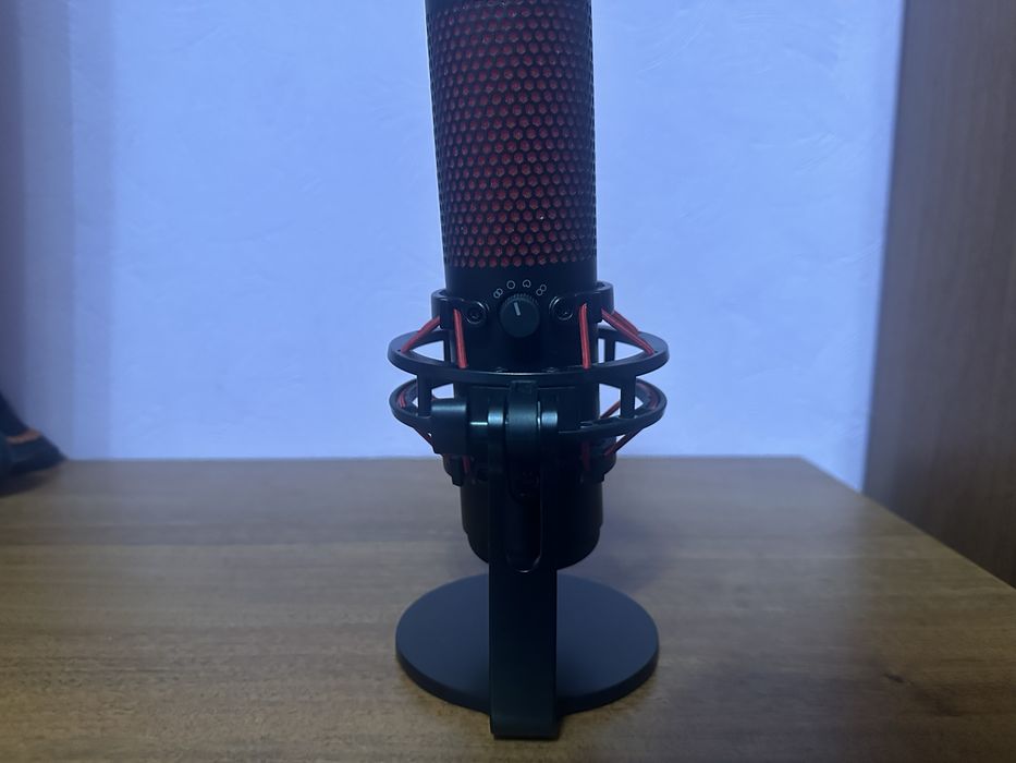 Микрофон HyperX QuadCast