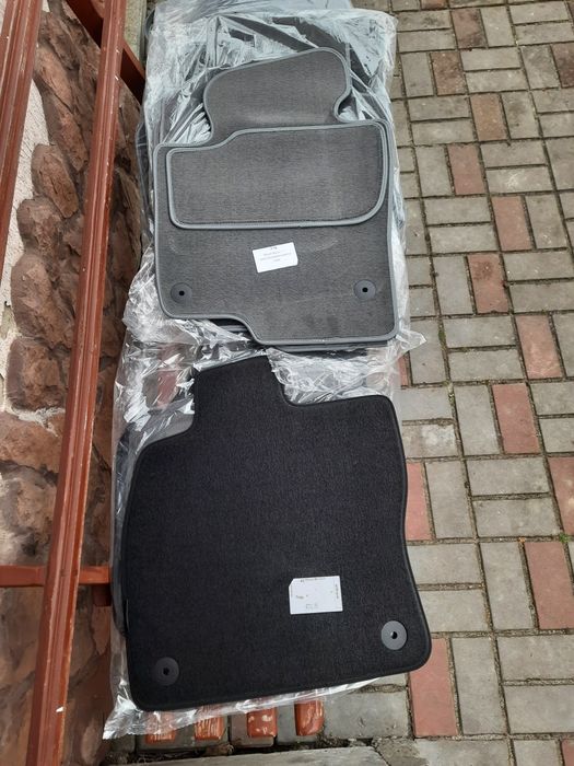 Нові коврики велюрові audi a4 a5 f5 ауди q5 q7 q8 а4 a6 c7 c8 b8 a7 a6