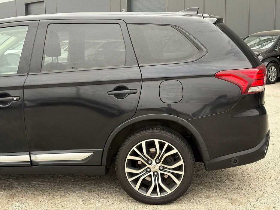 Mitsubishi Outlander III 2017