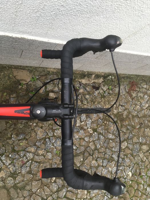 Bicicleta de estrada em bom estado geral