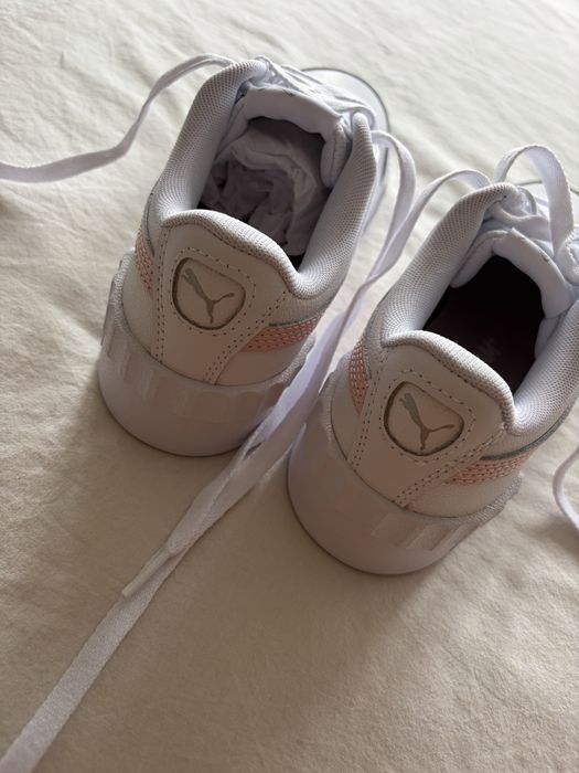 Sapatilhas Puma Carina Lift Branco e Rosa Tam. 35.5 Novas com Caixa
