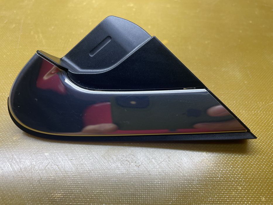 Молдинг переднего крыла Subaru Outback  ( уголки )