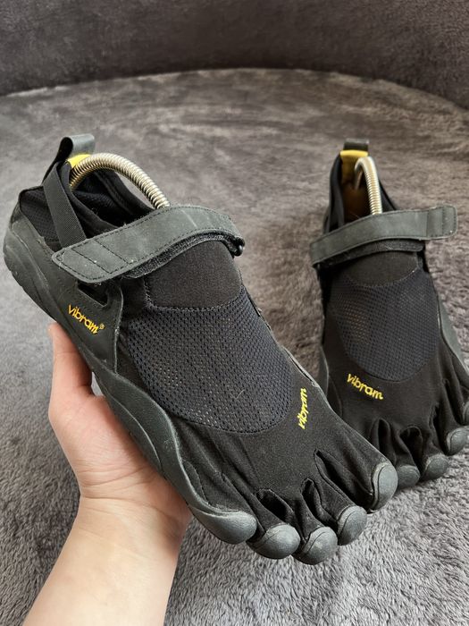 Взуття Vibram Fine Fingers. P. 43. Як нові!!!