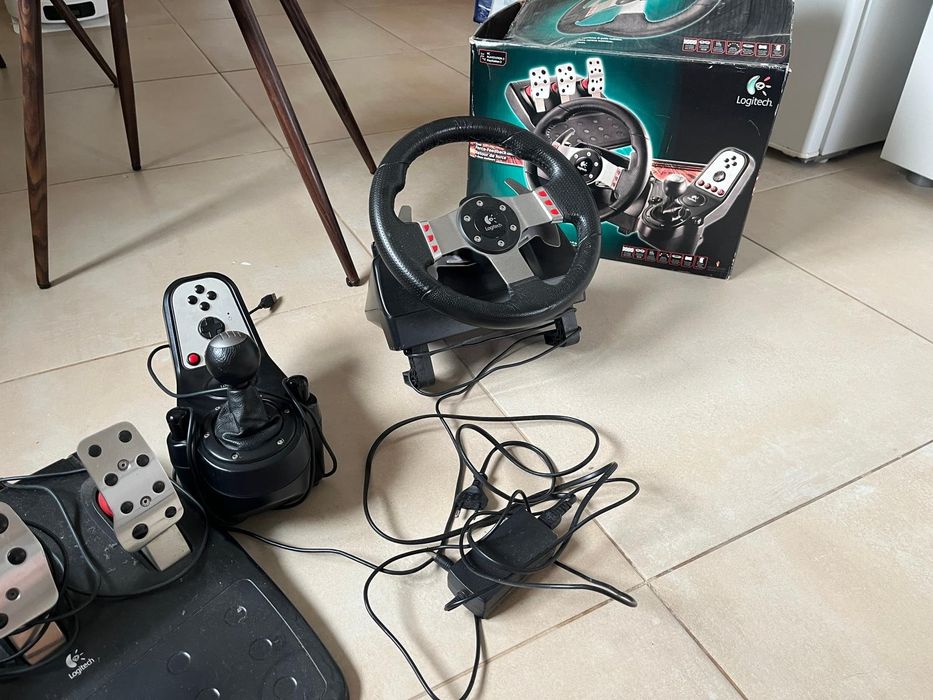 Volante Loguitech g27