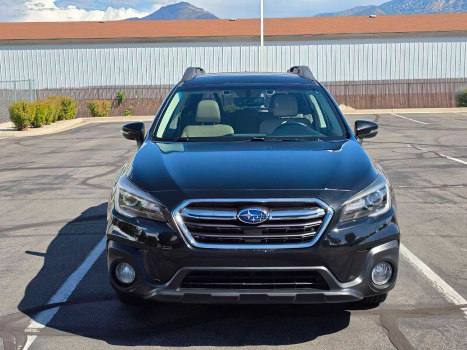 Subaru Outback Limited      2018