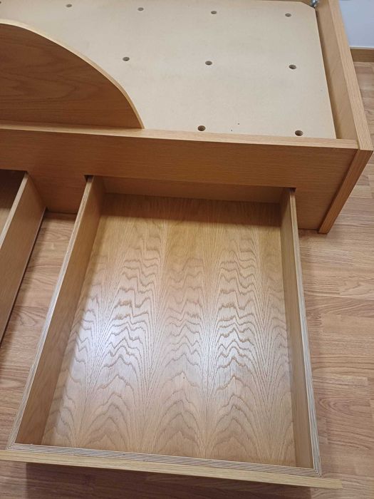Cama Madeira de Carvalho 1,95m X 1,10m Como Nova