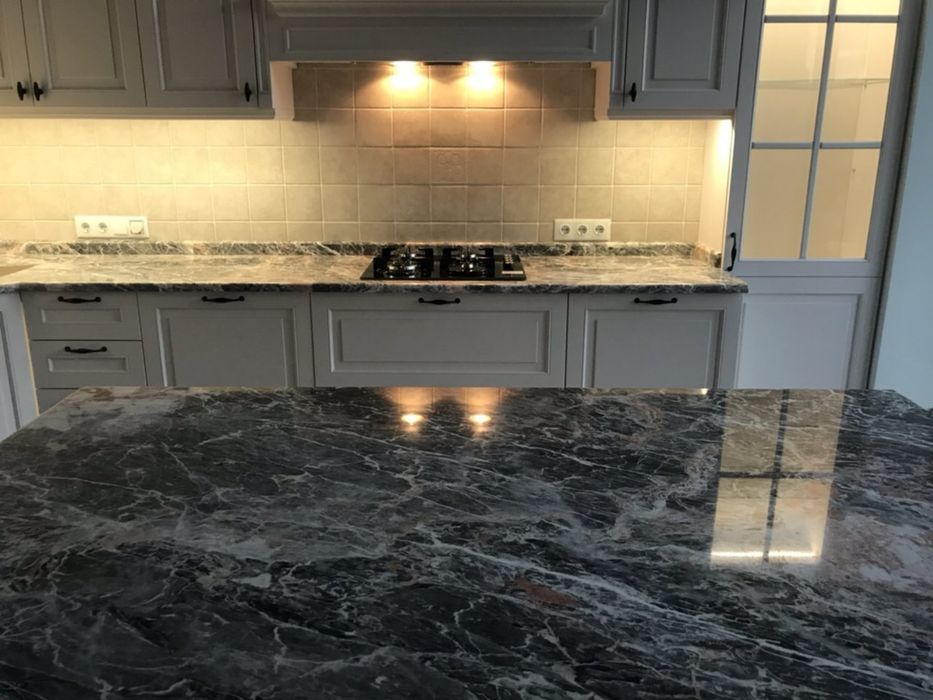 Столешница на кухню из мрамора, гранити, кварца, столешница на заказ