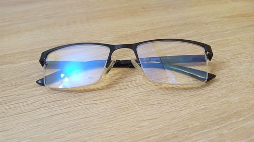 Очки для зрения +3.5
Изюм оптика не китай качественые
Оправа средний р