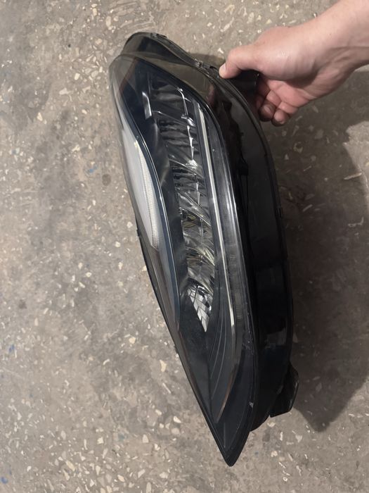 Фара ліва Led Tesla 3