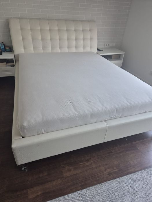 Sprzedam materac 180x200 z łóżkiem