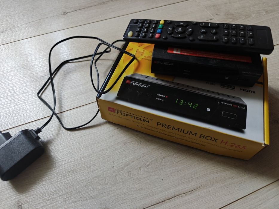 Dekoder DVBt2 DVB-T2 z pilotem