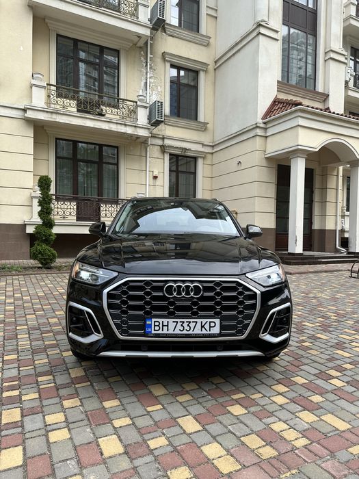 Audi Q5 S line 2021г
