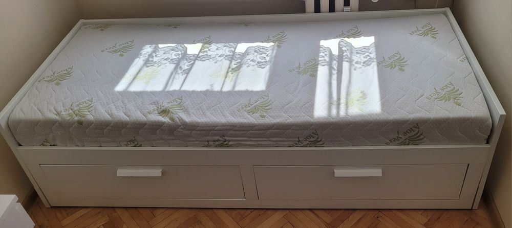 Łóżko, leżanka z 2 szufladami Ikea BRIMNES