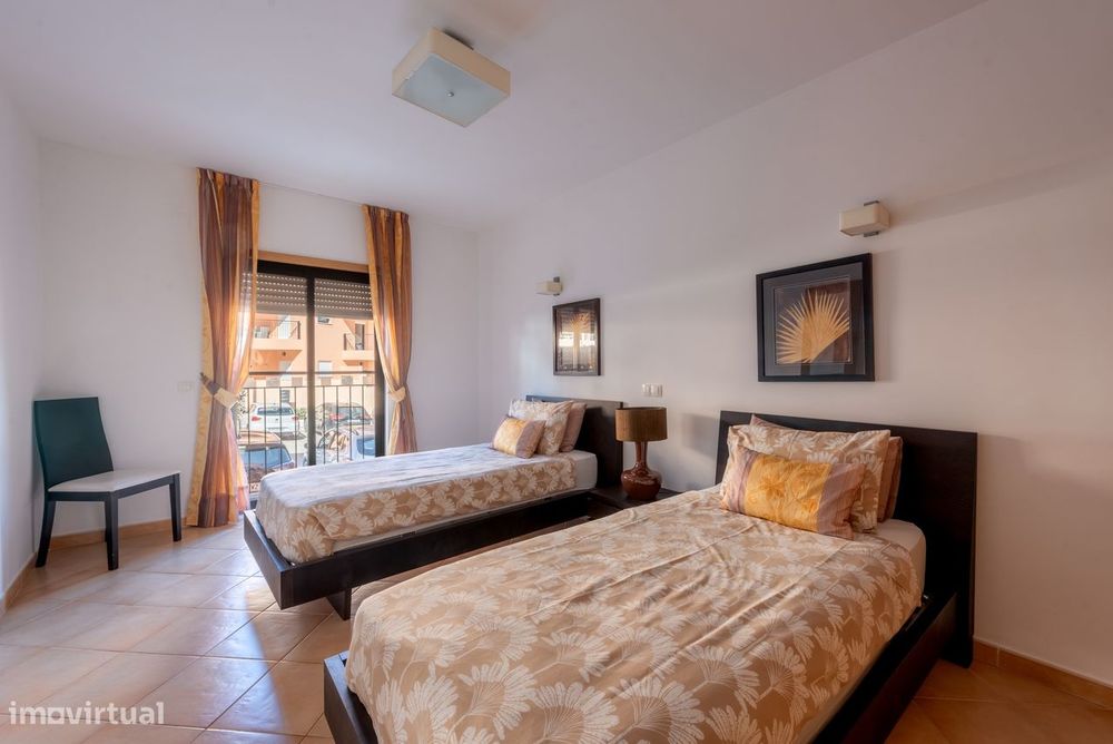 Apartamento de Luxo na Baía da Luz