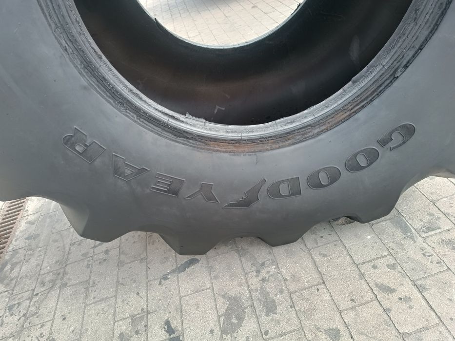 750/65R26 Goodyear DT 820 Radial