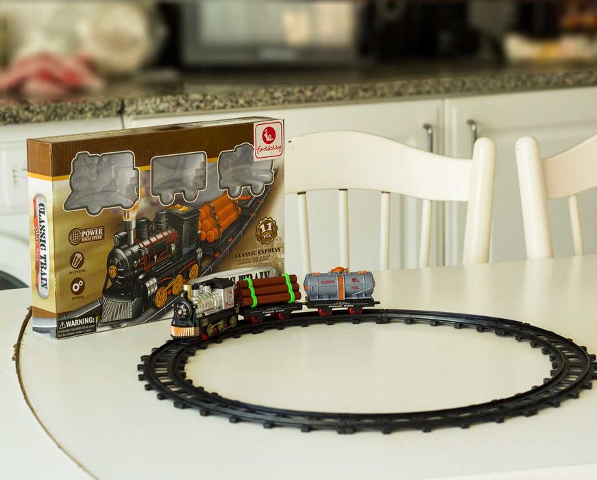 Comboio eletrico de entregas – Natal, ou, Brinquedo