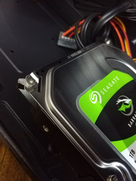 Комп'ютер у повній комплектації+