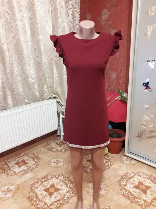 Бордова сукня святкова