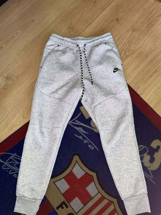 Dresy Nike tech fleece szare nowe