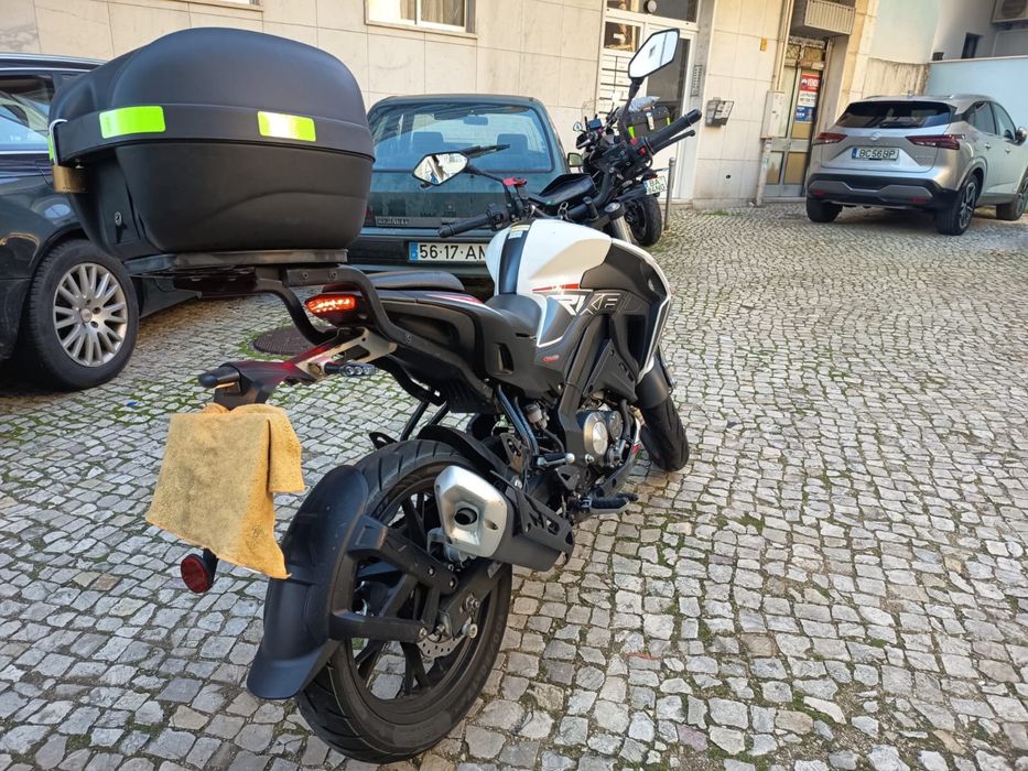 Keeway RKF 125, ano 2022.