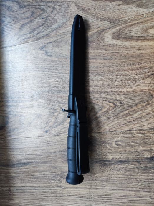 Nóż taktyczny jak Glock