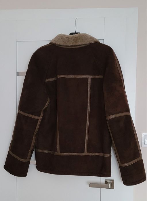 Męski kożuch naturalny w kolorze czekoladowym