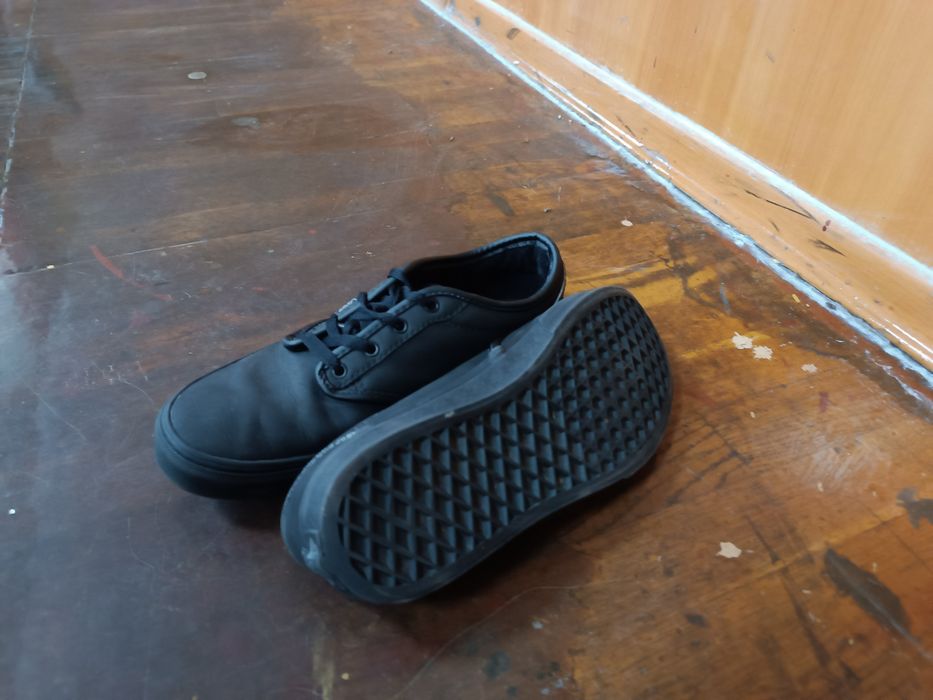 Кросівки ванс, розмір 38